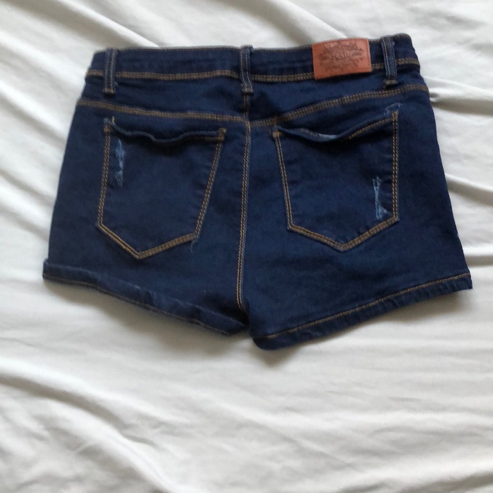 Blue jeans - Picture 2 of 2